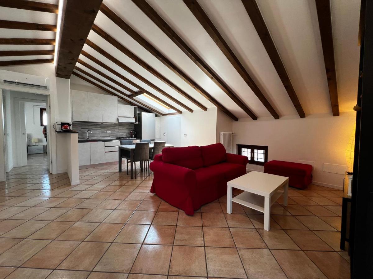 Gocce Balsamiche Apartamento Ravarino Exterior foto