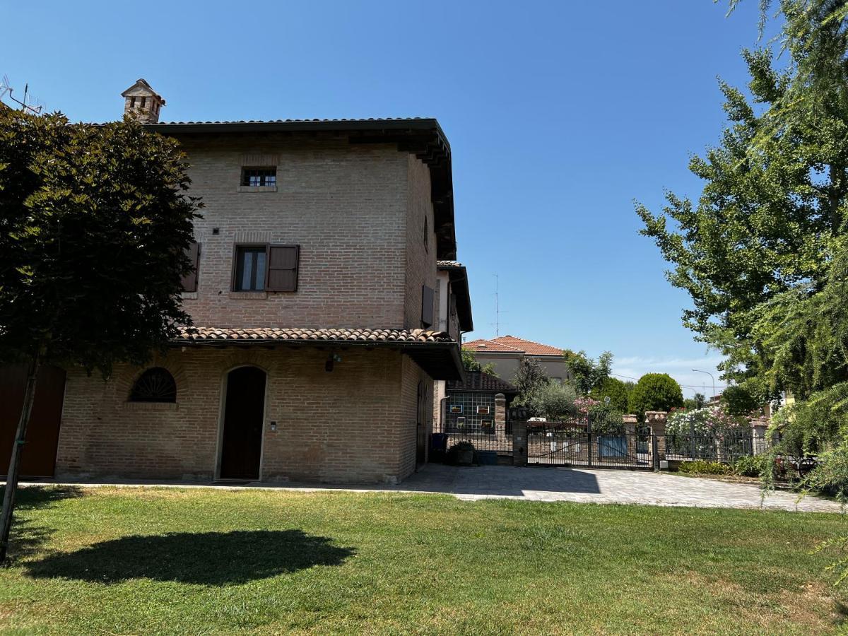 Gocce Balsamiche Apartamento Ravarino Exterior foto